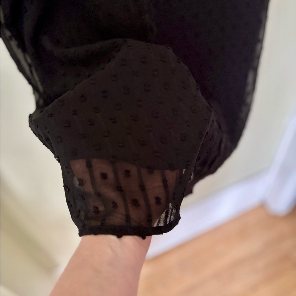 Elegant Black Lace Detail Blouse! NEW WITH TAGS! - Picture 3 of 14